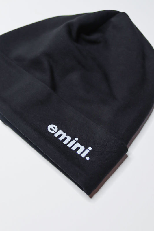 LIGHT Moon Beanie Pure black